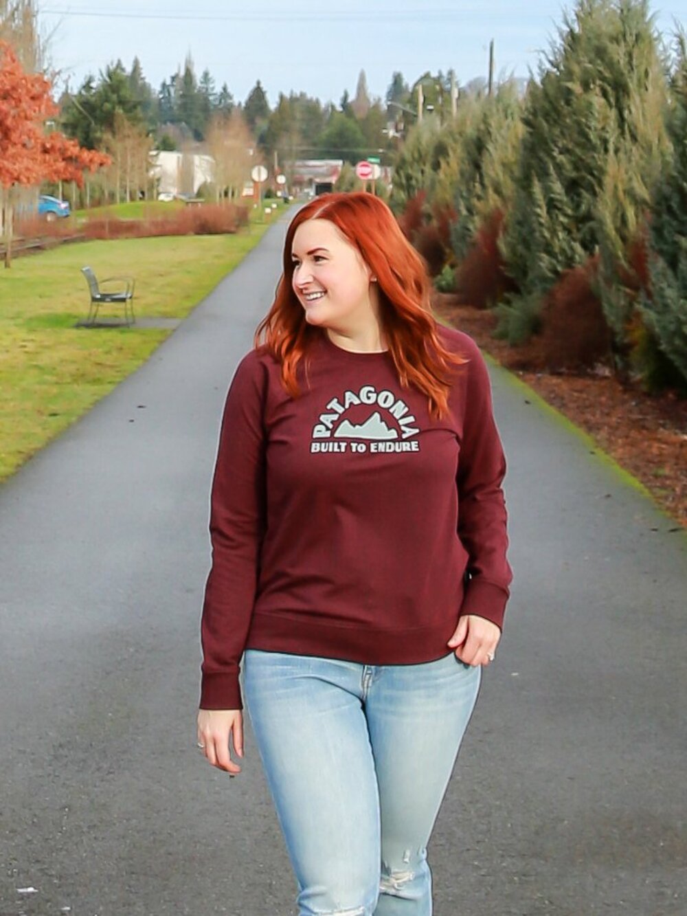 Patagonia Women’s Built to Endure Crewneck Sweatshirt Dark Currant Size L